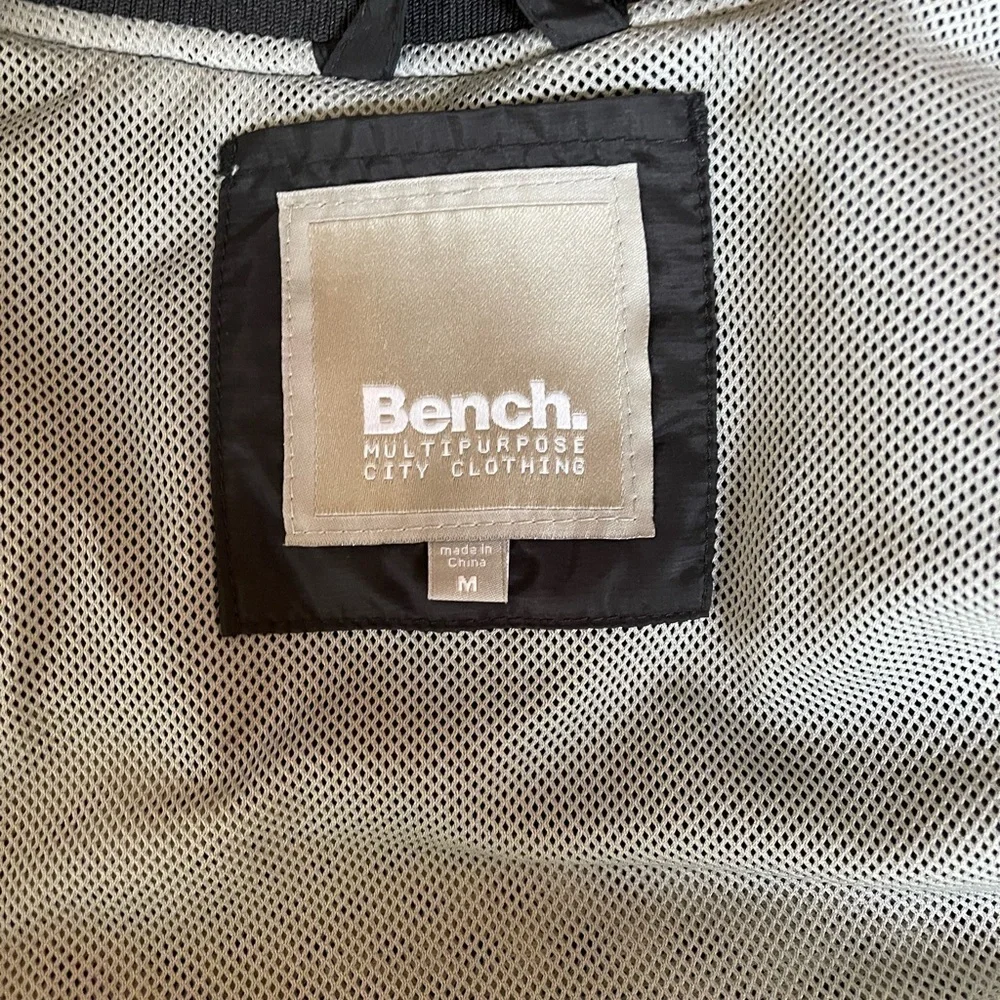 Bench. British Brand Black Men’s Lightweight Jacket Size Medium - Picture 8 of 9